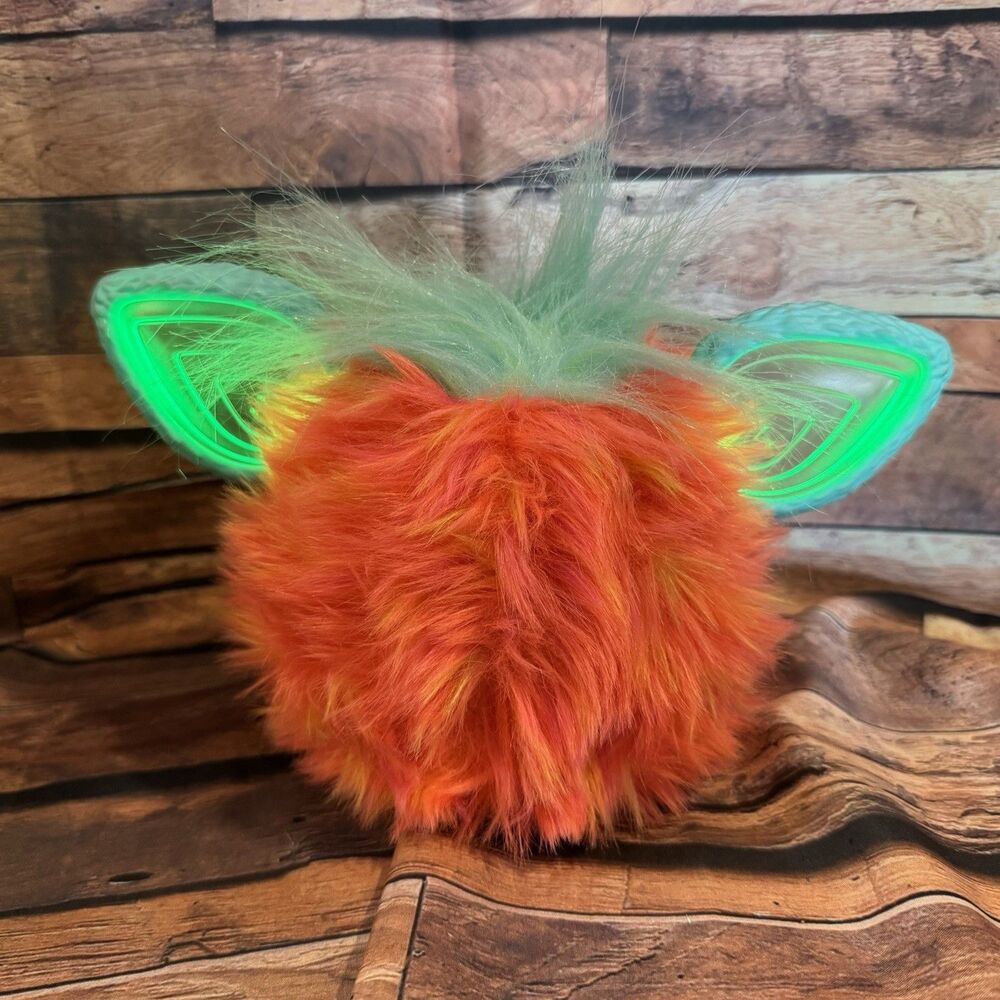 2023 Hasbro Furby Coral Interactive Plush Toy Light Up Ears Orange Blue - Picture 4 of 7